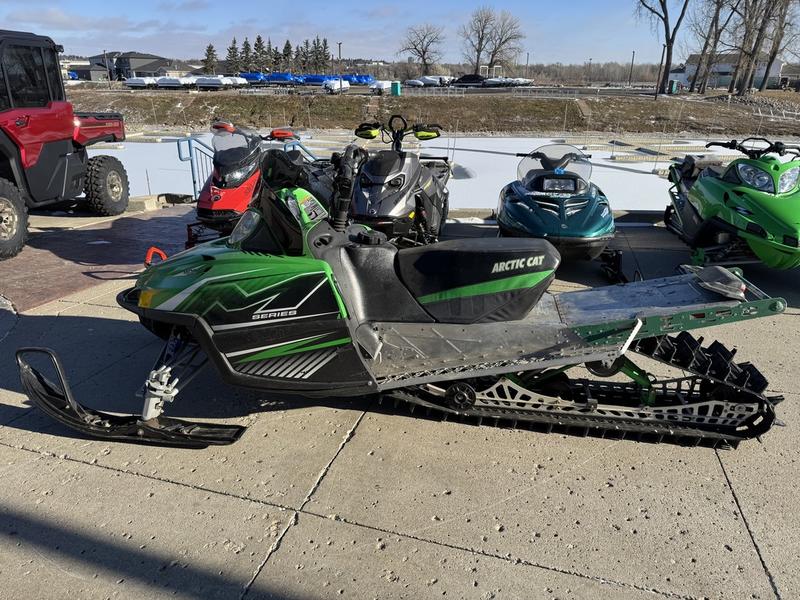 2010 ARCTIC CAT M8000 SNOWMOBILES