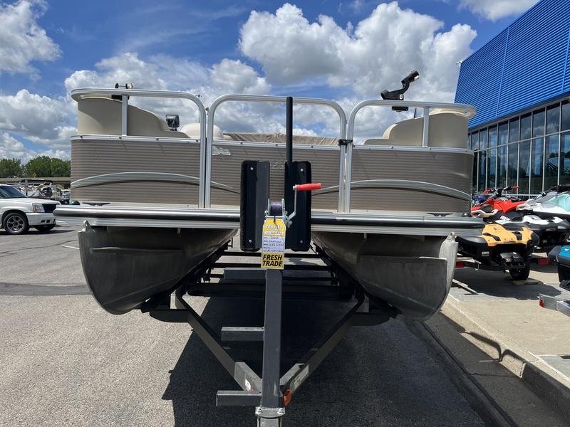 2010 CRESTLINER 2185 ESCAPE BOATS