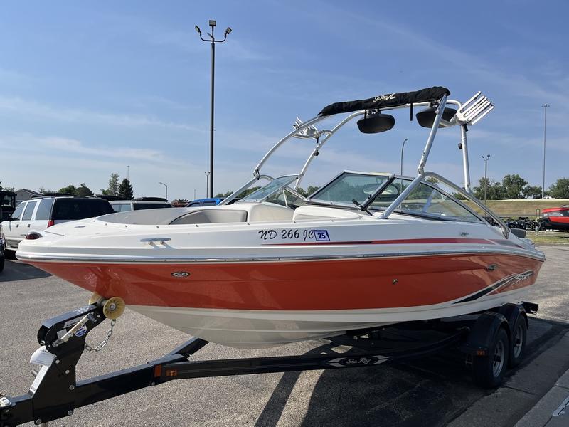 2011 SEA RAY SPORT 205 BOATS
