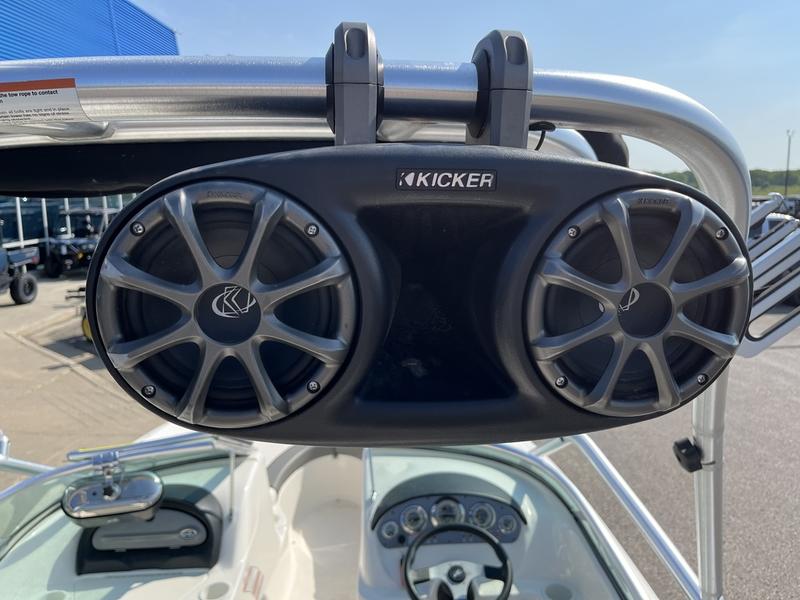 2011 SEA RAY SPORT 205 BOATS