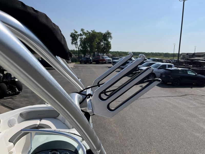 2011 SEA RAY SPORT 205 BOATS