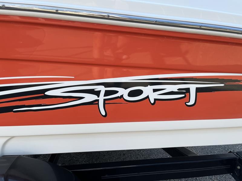 2011 SEA RAY SPORT 205 BOATS