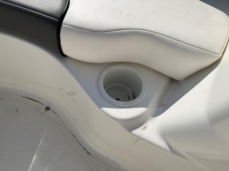 2011 SEA RAY SPORT 205 BOATS