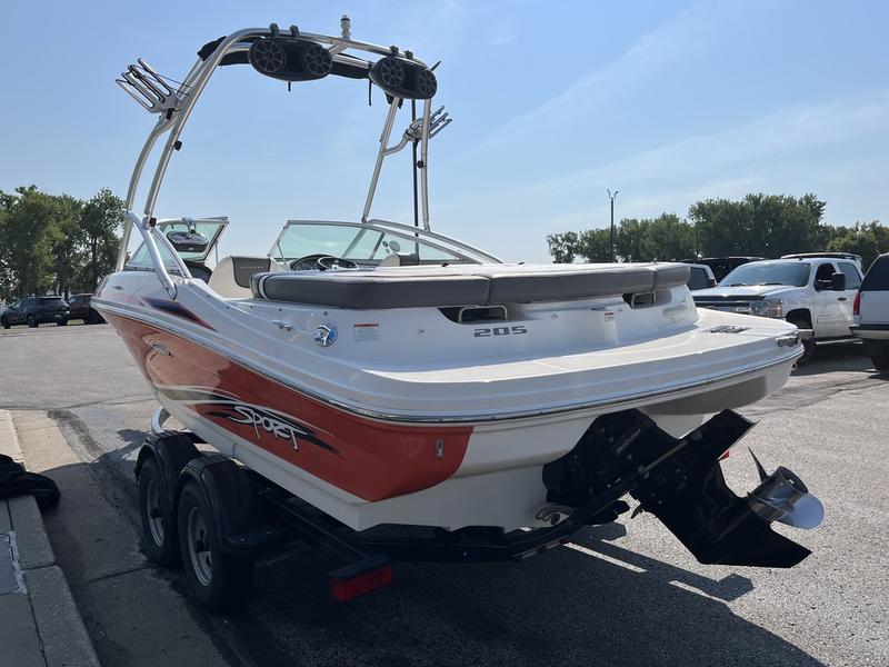 2011 SEA RAY SPORT 205 BOATS