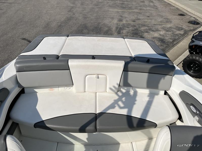 2011 SEA RAY SPORT 205 BOATS