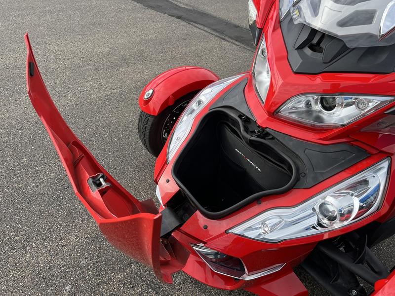 2012 CAN-AM Spyder RT S MOTORCYCLE / SCOOTER