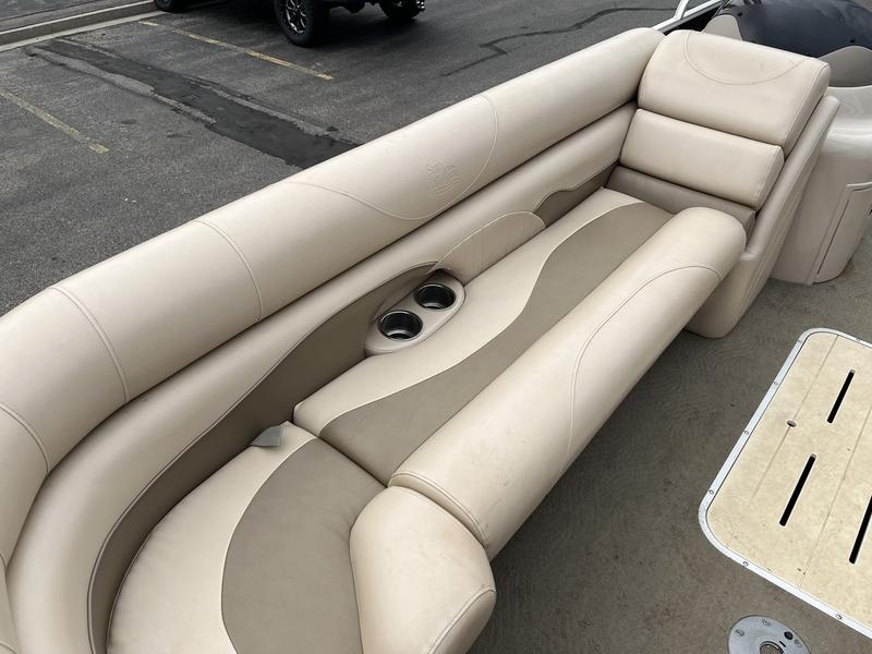 2012 SUN CATCHER LX322XS BOATS