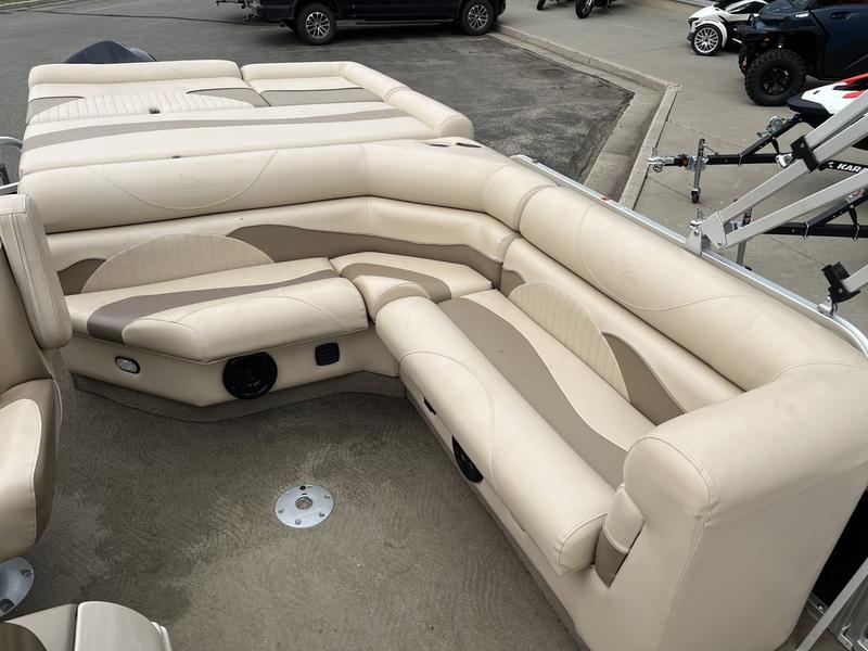 2012 SUN CATCHER LX322XS BOATS