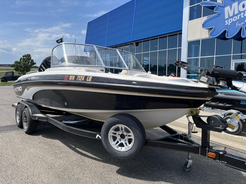2013 NITRO Sport Boats BOATS