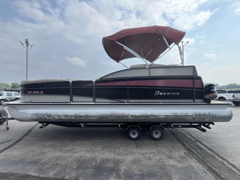 2013 Premier 260 Grand View BOATS