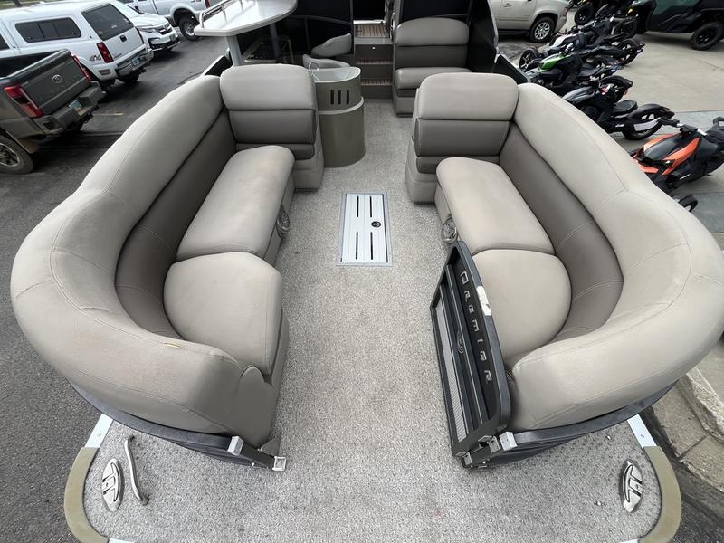 2013 Premier 260 Grand View BOATS