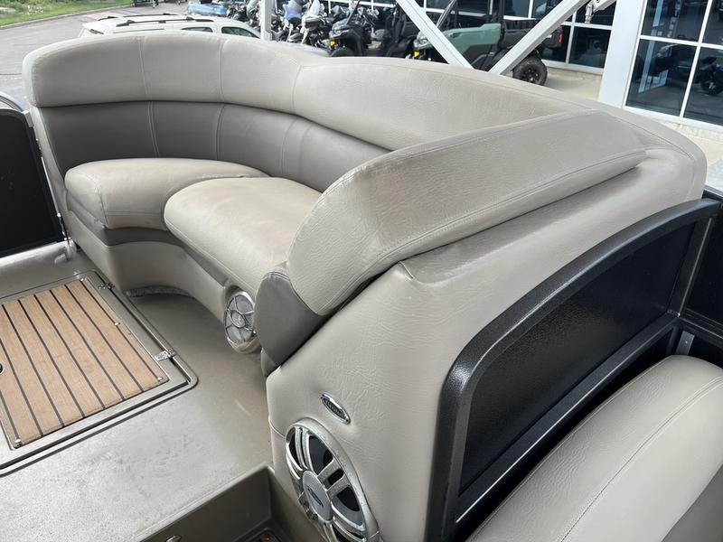 2013 Premier 260 Grand View BOATS