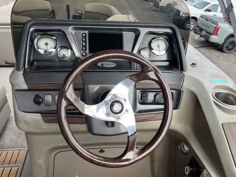 2013 Premier 260 Grand View BOATS