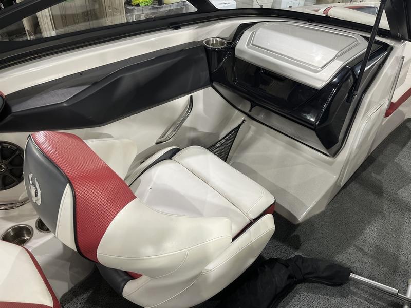 2014 SCARAB 215 HO IMPULSE BOATS