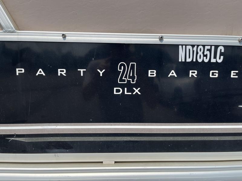 2014 SUN TRACKER Party Barge 24 DLX BOATS