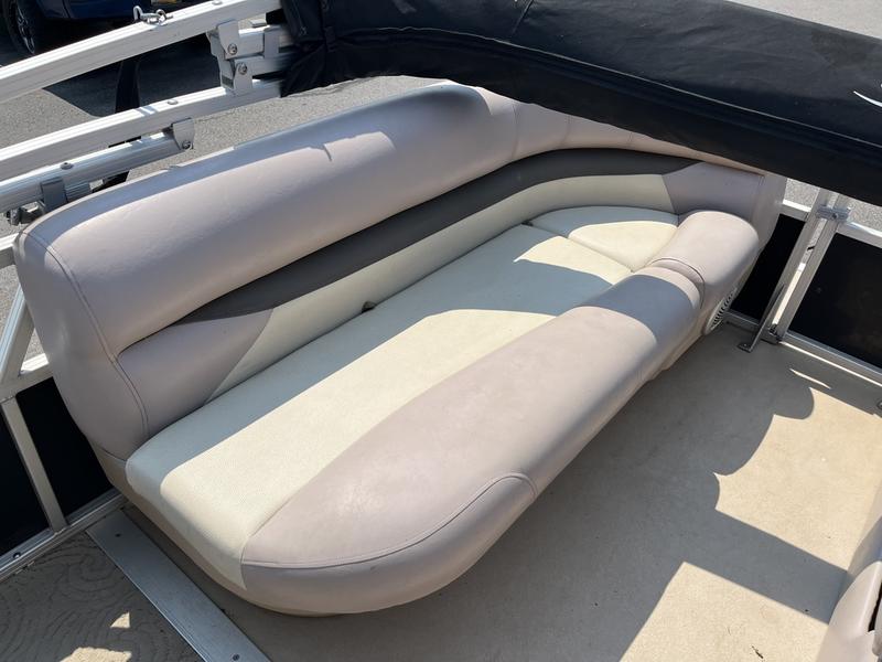2014 SUN TRACKER Party Barge 24 DLX BOATS