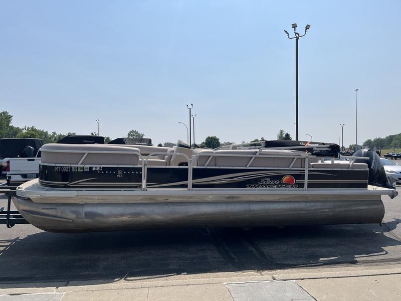 2014 SUN TRACKER Party Barge 24 DLX BOATS