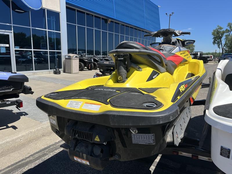 2015 Sea-Doo RXT-X 260 PERSONAL WATERCRAFT
