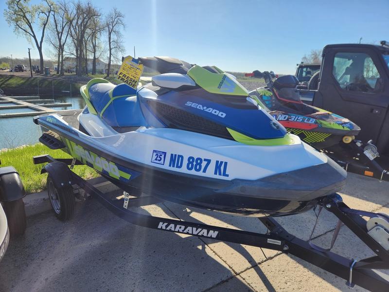 2017 Sea-Doo Wake Pro 230 PERSONAL WATERCRAFT