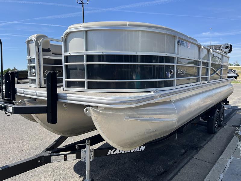 2018 SOUTH BAY 220CR BOATS