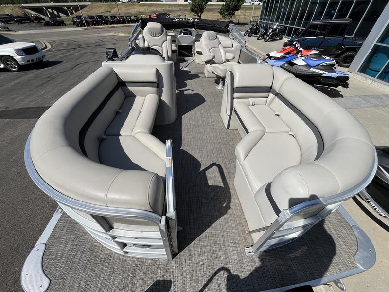 2018 SOUTH BAY 220CR BOATS
