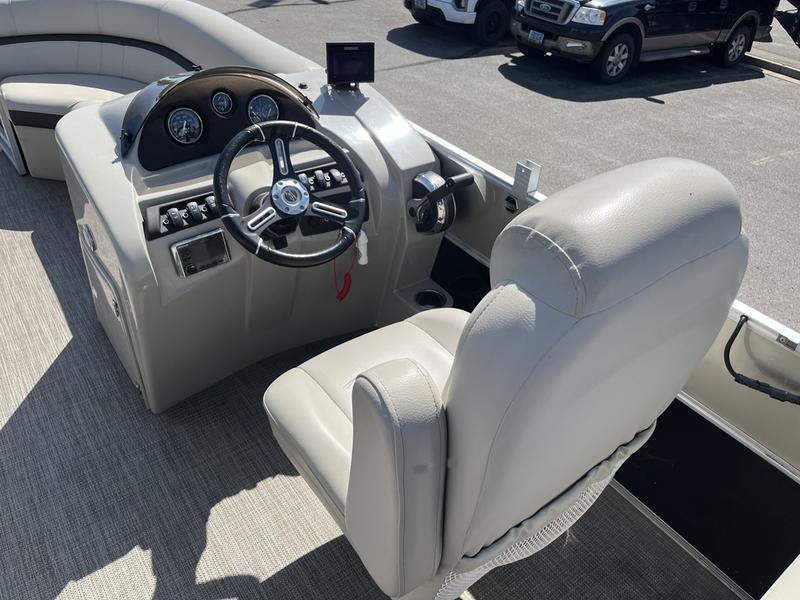 2018 SOUTH BAY 220CR BOATS