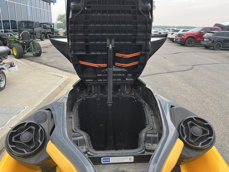 2021 SEA-DOO RXT-X WATERCRAFT