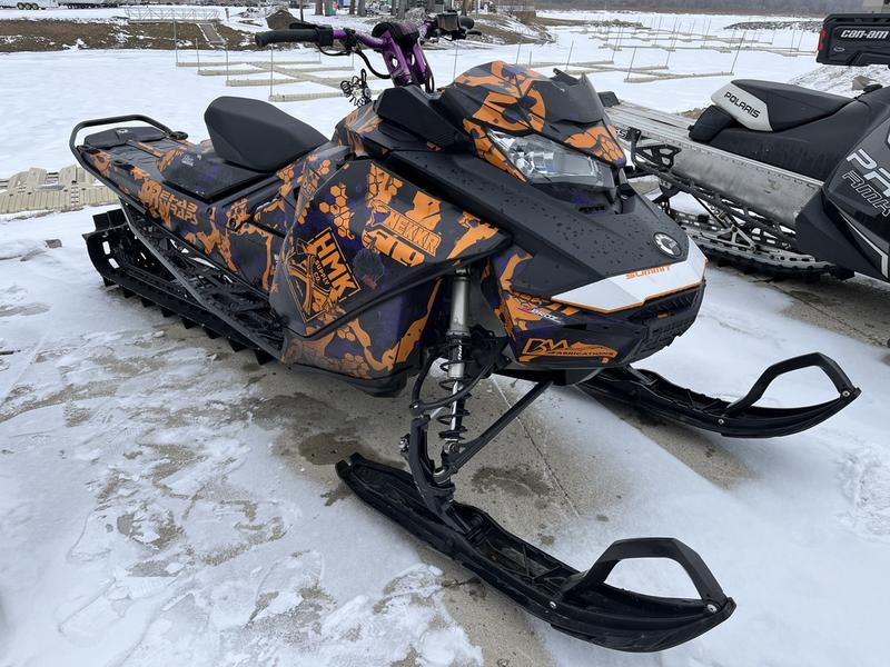 2021 SKI-DOO Summit SP 154 850 E-TEC PowderMax X-Light with FlexEdge 3.0 in. SNOWMOBILES