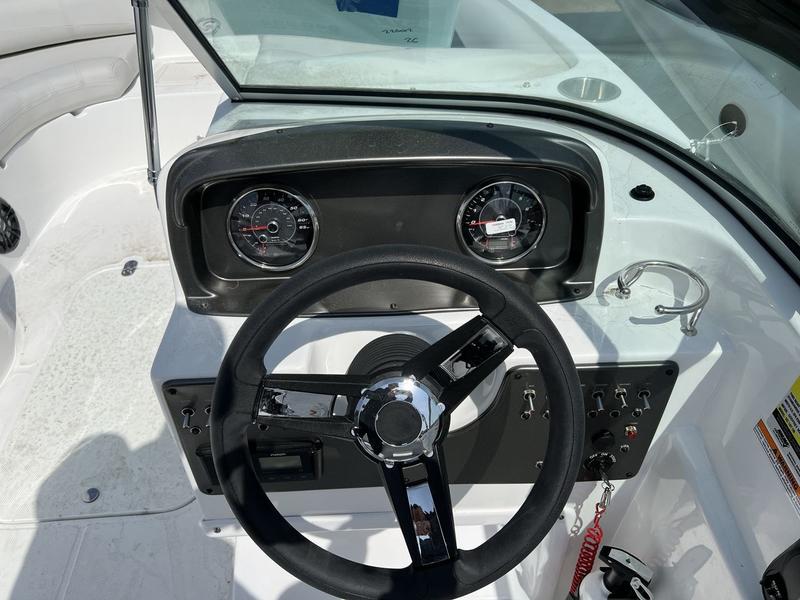 2022 HURRICANE SunDeck 187 OB BOATS