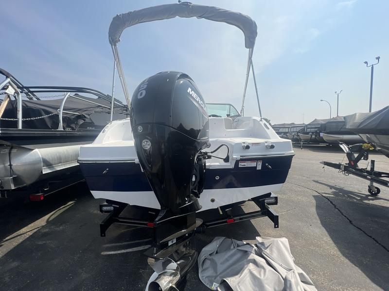 2022 HURRICANE SunDeck 187 OB BOATS