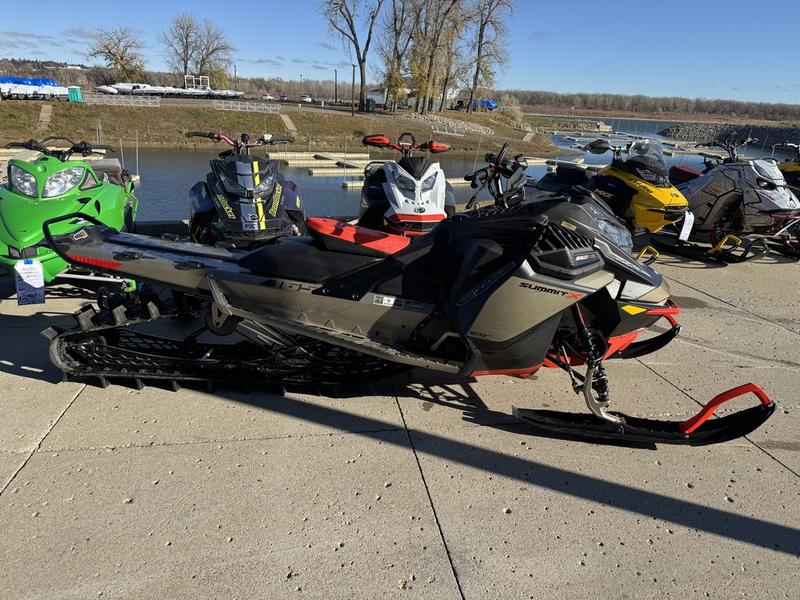2022 SKI-DOO Summit X with Expert Package 165 850 E-TEC Turbo R PowderMax X-Light 3.0 SNOWMOBILES
