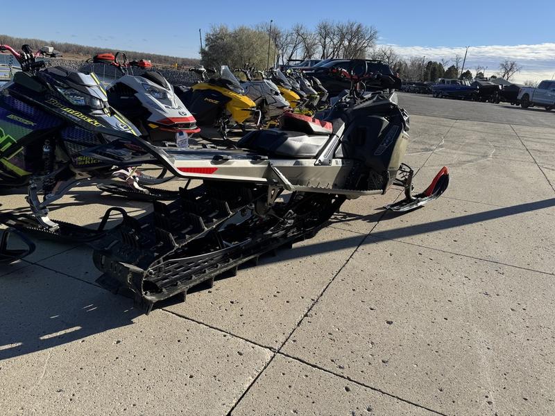 2022 SKI-DOO Summit X with Expert Package 165 850 E-TEC Turbo R PowderMax X-Light 3.0 SNOWMOBILES