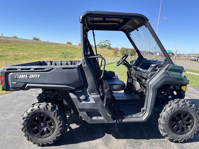 2023 CAN-AM Defender DPS HD10 UTV