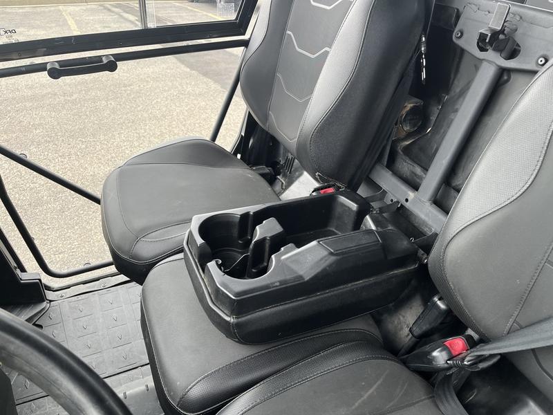 2023 CAN-AM Defender MAX XT HD10 UTV