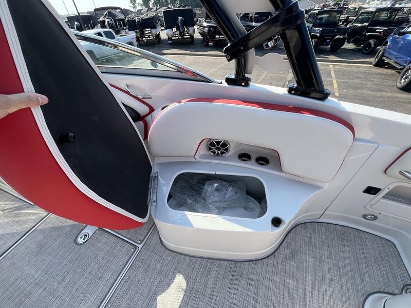 2023 CROWNLINE 280 SS Surf BOATS