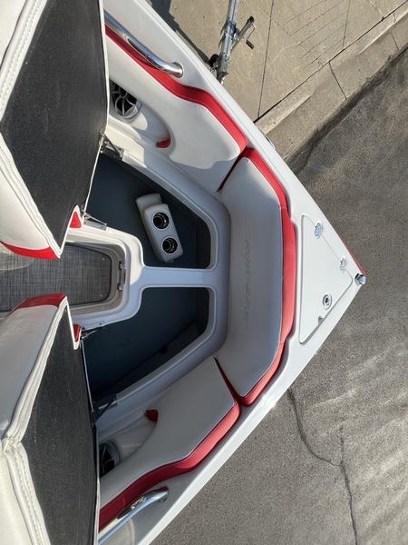 2023 CROWNLINE 280 SS Surf BOATS