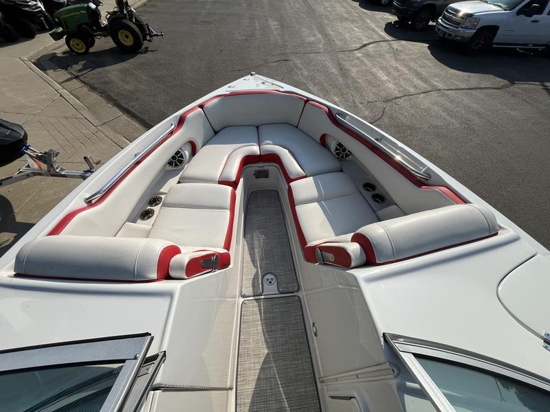 2023 CROWNLINE 280 SS Surf BOATS