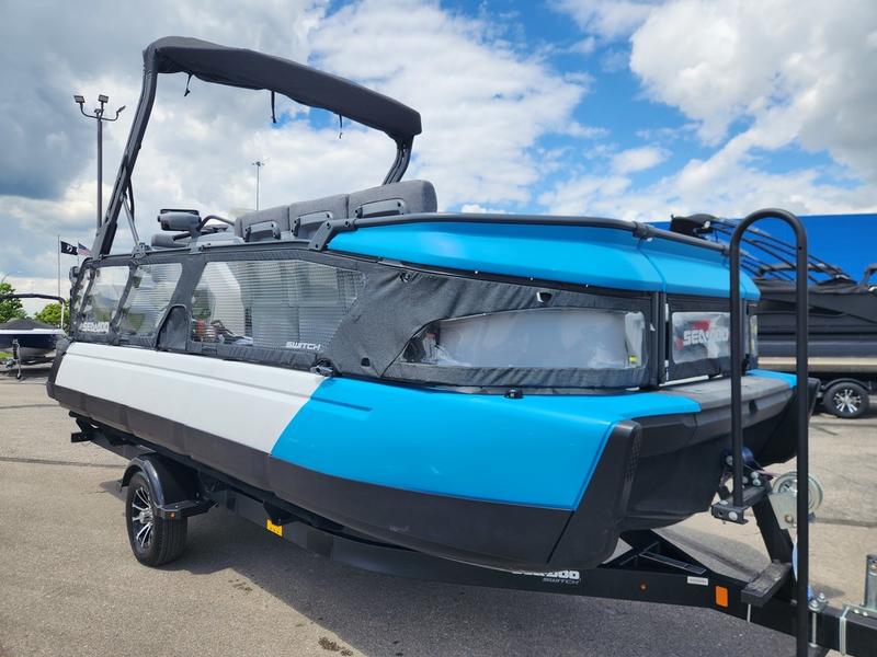 2023 SEA-DOO Switch Cruise BOATS