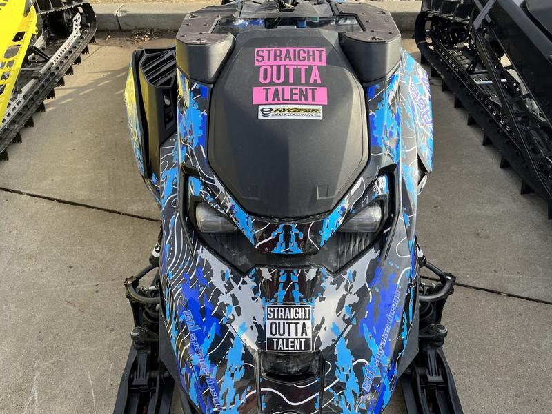 2023 SKI-DOO Summit X with Expert Package 154 850 E-TEC Turbo R PowderMax X-Light 3.0 SNOWMOBILES