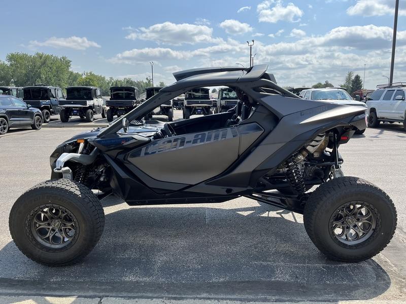 2024 CAN-AM Maverick R X UTV
