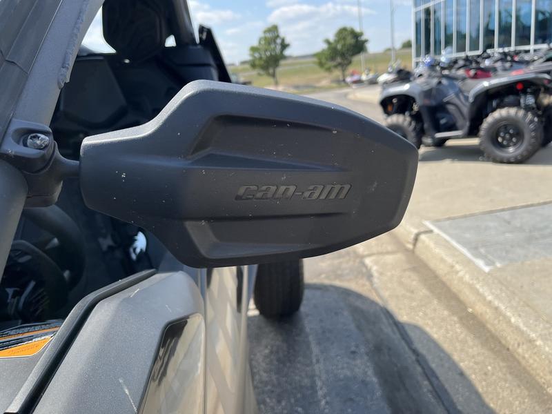 2024 CAN-AM Maverick R X UTV