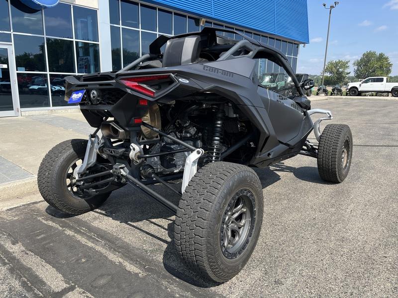 2024 CAN-AM Maverick R X UTV