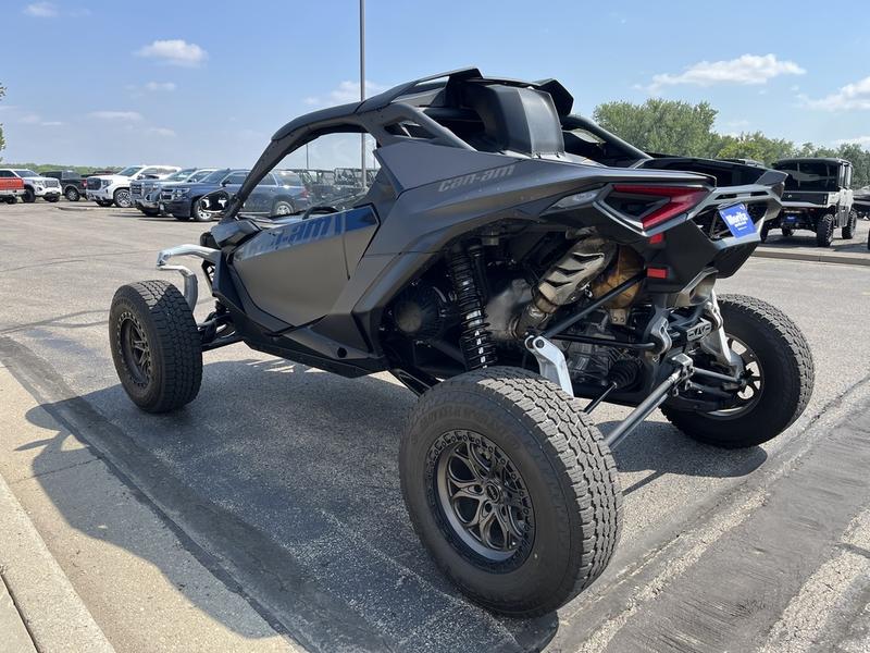 2024 CAN-AM Maverick R X UTV