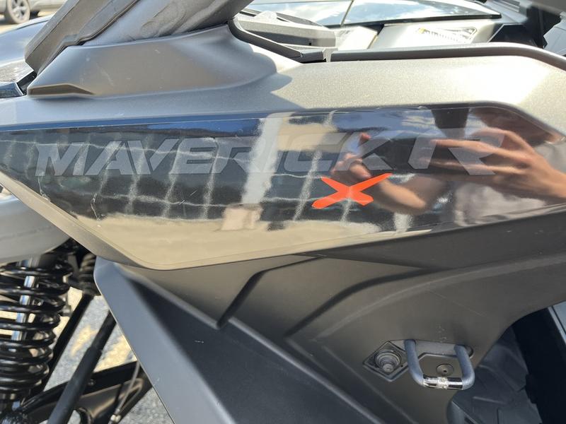 2024 CAN-AM Maverick R X UTV