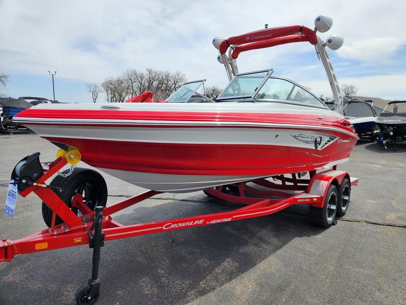 2024 CROWNLINE 220 SS SURF BOATS
