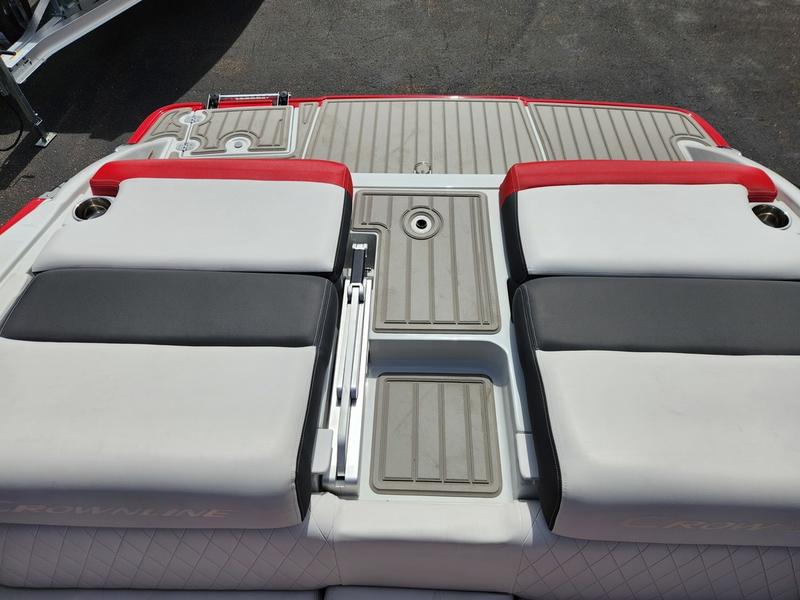 2024 CROWNLINE 220 SS SURF BOATS