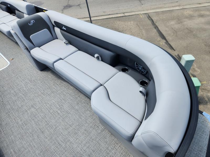 2025 BARLETTA ARIA 24CC BOATS