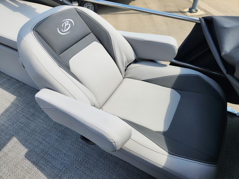 2025 BARLETTA ARIA 24CC BOATS