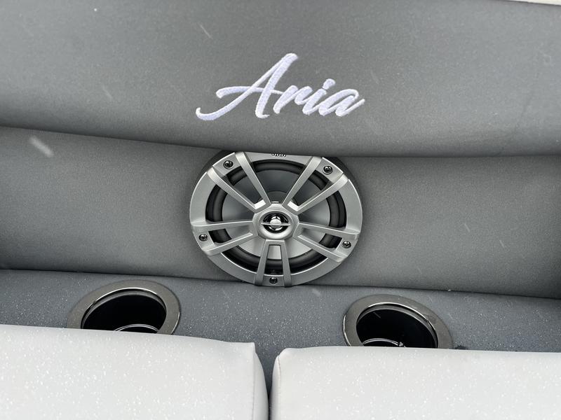 2025 BARLETTA Aria Point Fish A24F BOATS