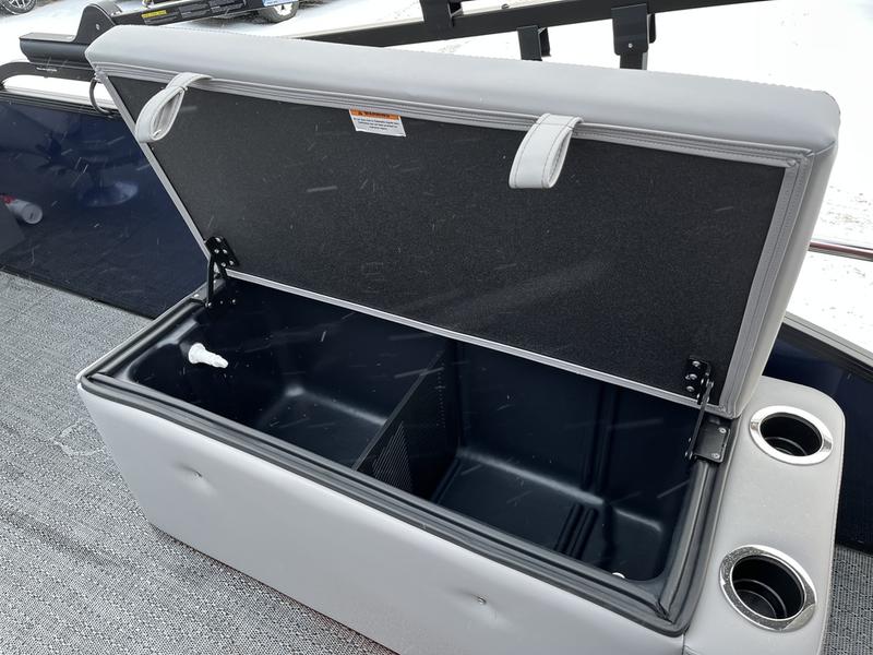 2025 BARLETTA Aria Point Fish A24F BOATS